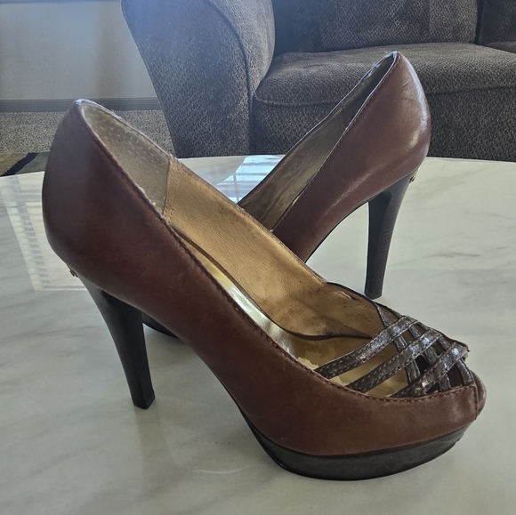 Michael Michael Kors Open Toe Pump Heels Women Sz 5.5M Brown Leather Logo - Picture 15 of 16